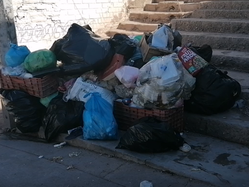 La Cantera sigue con problemas de basura en sus calles