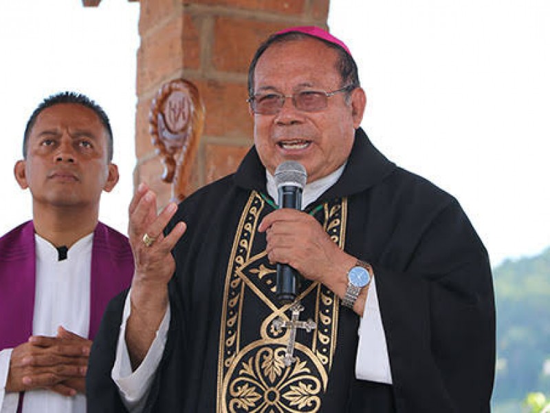 Llama Obispo Luis Artemio cuidarse de variante OMICRON por aumento