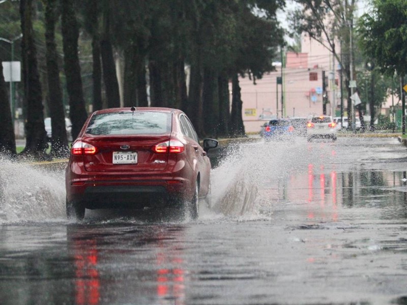 Lluvias fuertes y vientos impactan hoy gran parte de México