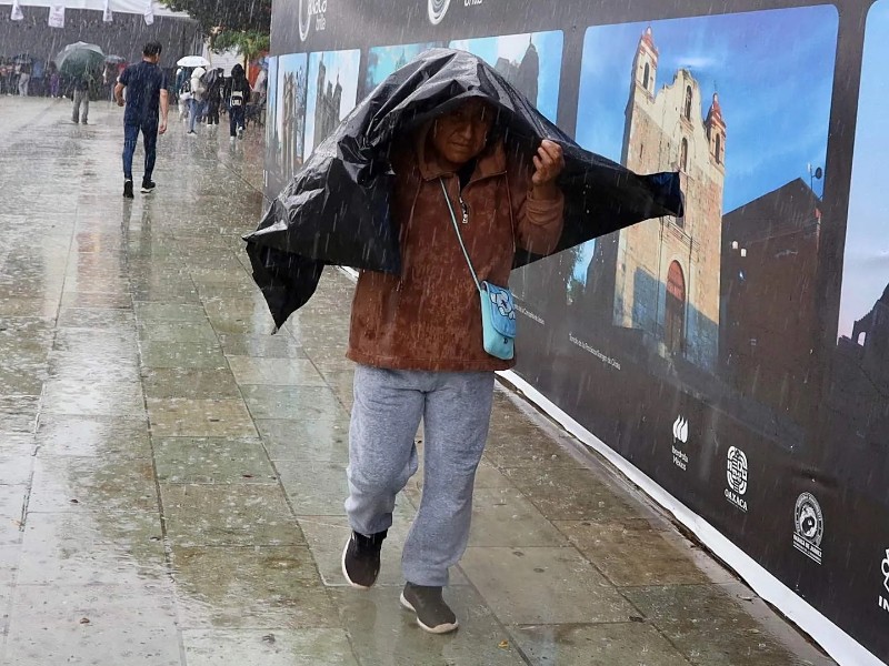 Lluvias y frío azotan México este viernes