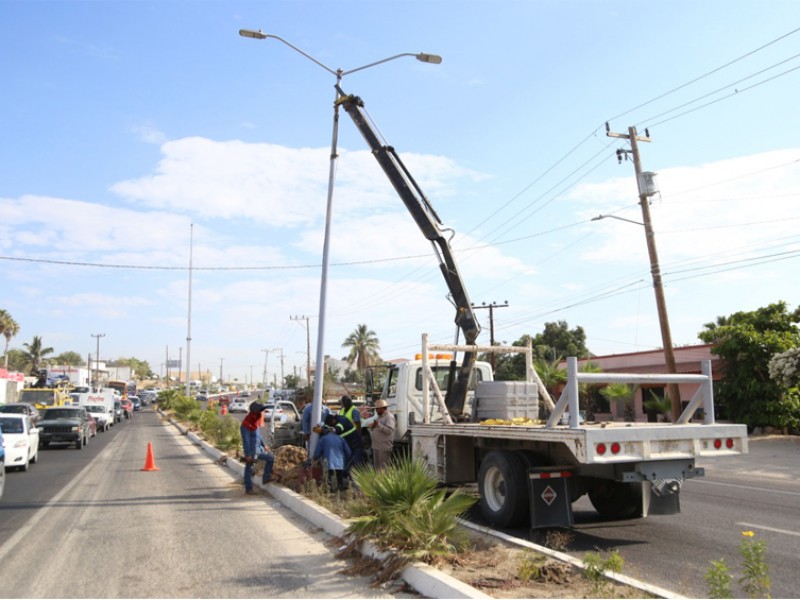 Los Cabos cuenta con un 90% de alumbrado público