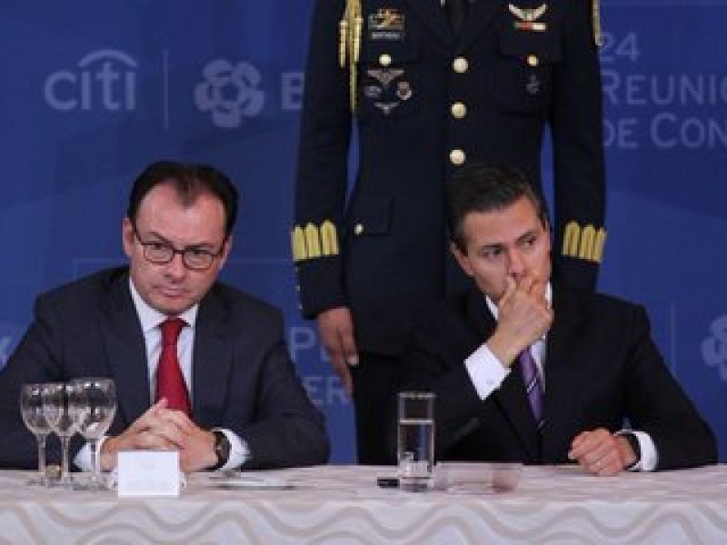 Lozoya denuncia ante la Fiscalía a Peña Nieto y Videgaray