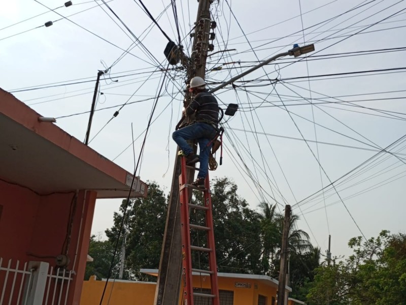 Mega atiende más de 39 kms de cable en Tuxpan