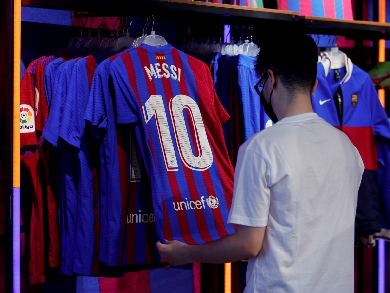 Messi es agente libre. Barcelona confía en su renovación