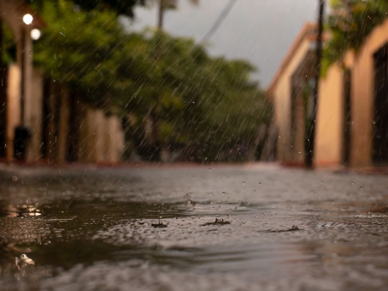 México enfrenta lluvias y calor extremo este jueves