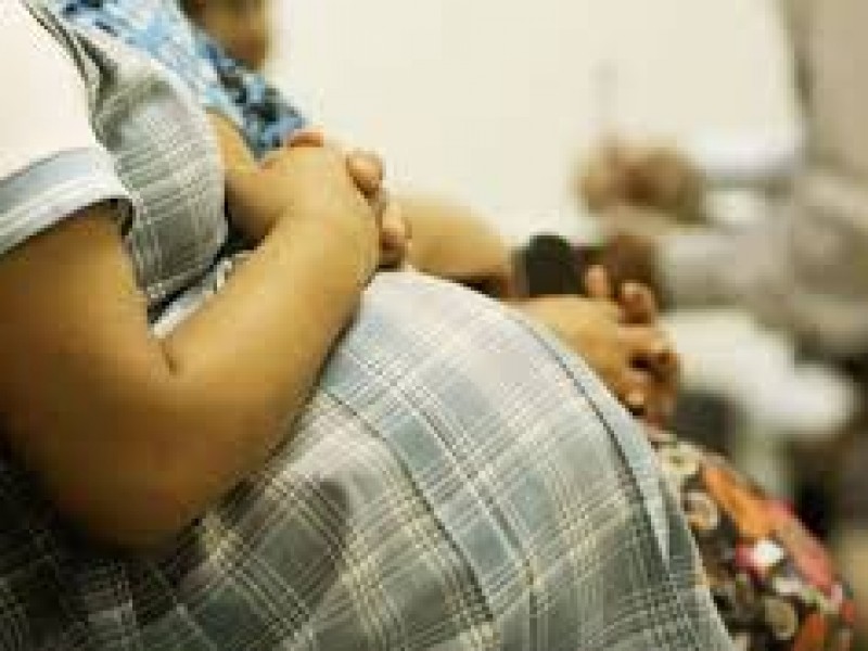 Michoacán 3° lugar en embarazos adolescentes