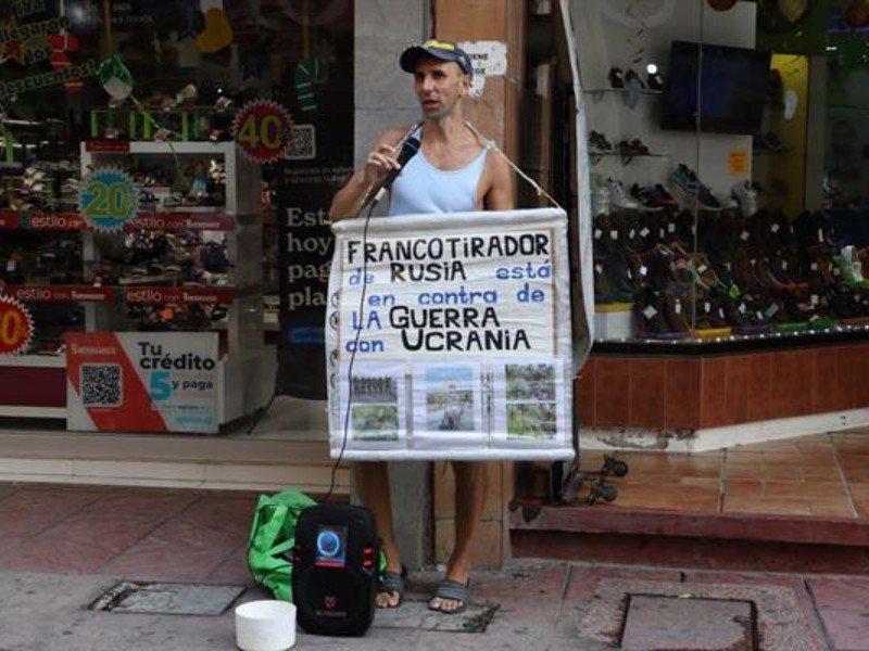 Migrantes rusos buscan refugio en México por la guerra