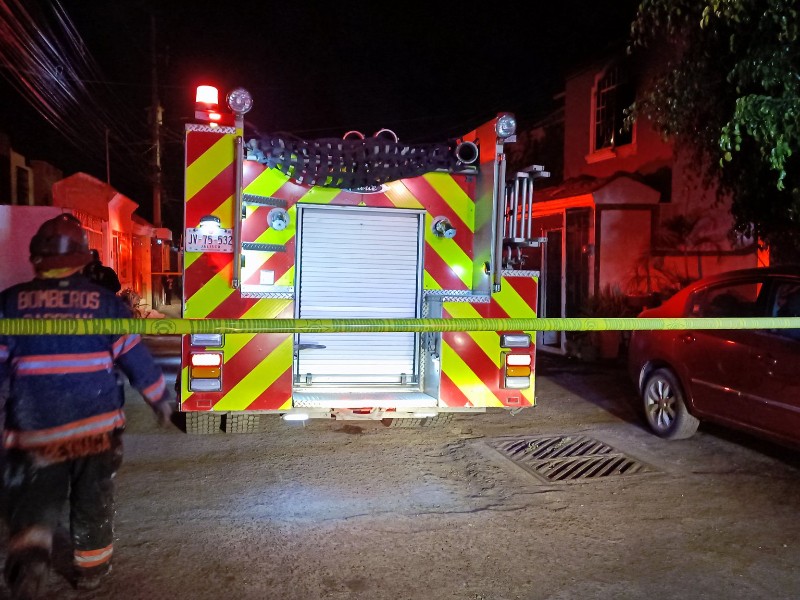 Muere menor tras incendio en una vivienda