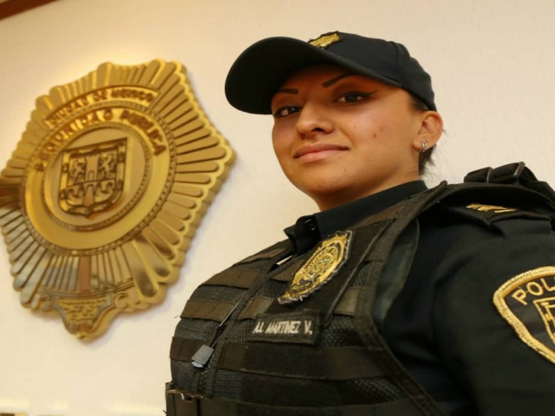Mujer policía frustra secuestro y es ascendida