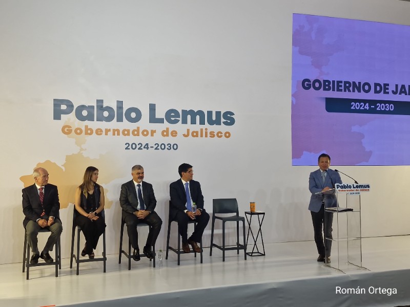 Pablo Lemus presentó gabinete del agua