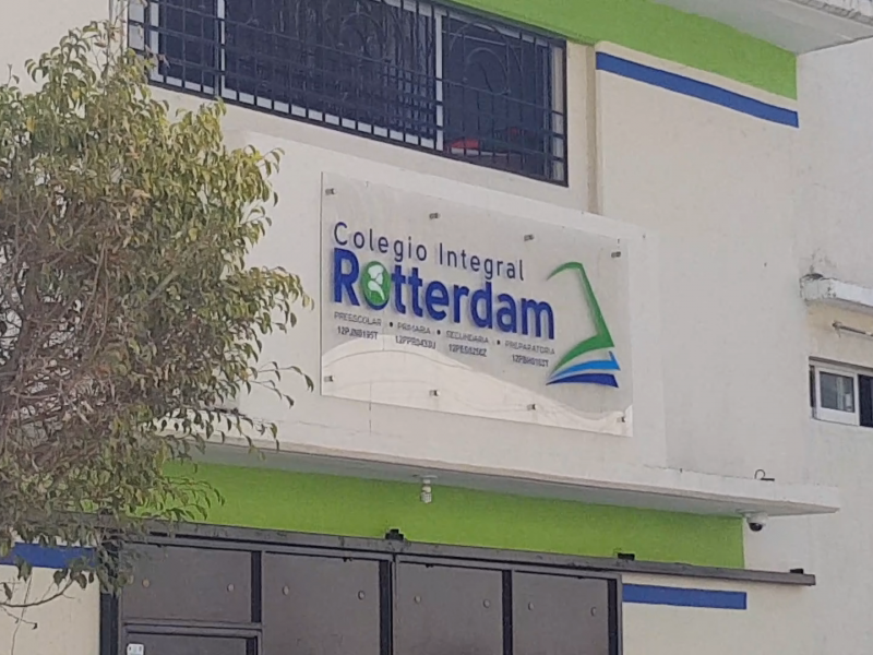 Padres del colegio Rotterdam molestos por inaccesibilidad para cubrir cuotas