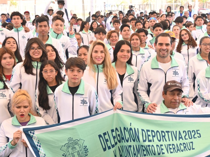 Paty Lobeira presenta a la delegación veracruzana para CONADE 2025