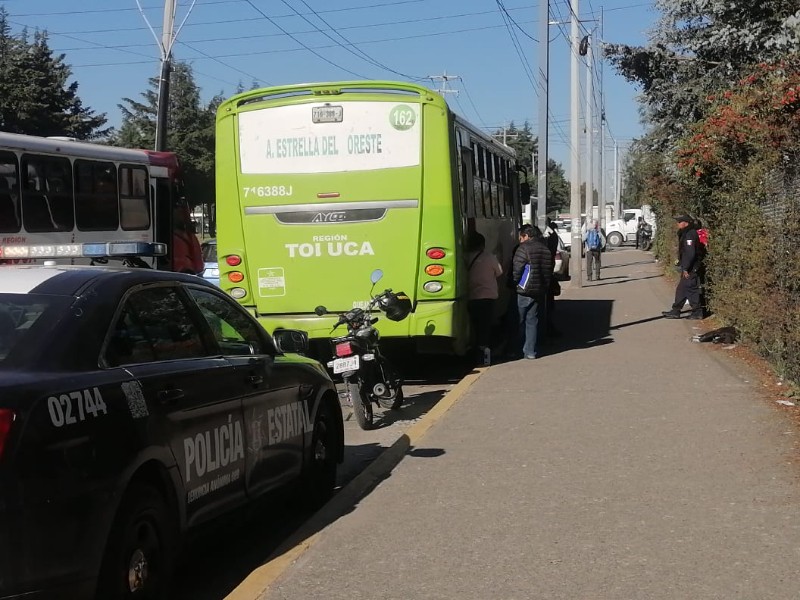 Piden transportistas aumento en la tarifa de 12 a 16