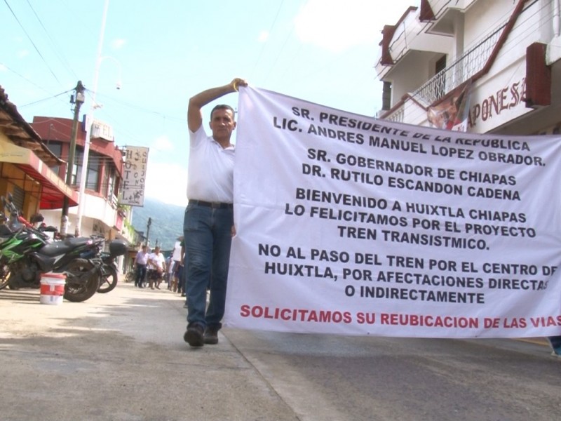 Población en Huixtla se opone al paso del tren transísmico