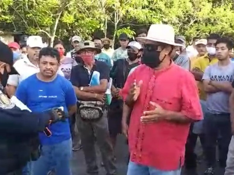 Pobladores de Petacalco hacen plantón en Termoeléctrica “Plutarco Elías Calles”