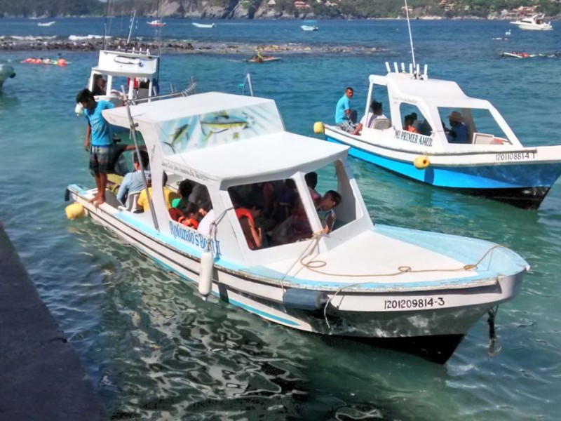 Poca afluencia en playas de Ixtapa-Zihuatanejo en 