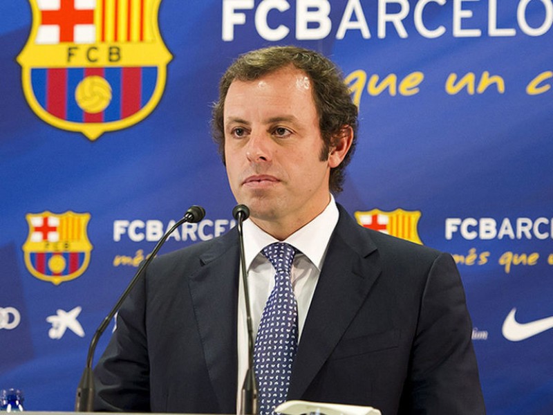 Procesan a expresidente del F.C. Barcelona por lavado