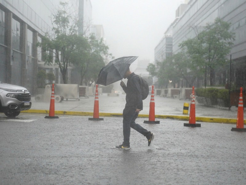 Pronostican lluvias, calor y heladas en todo el país