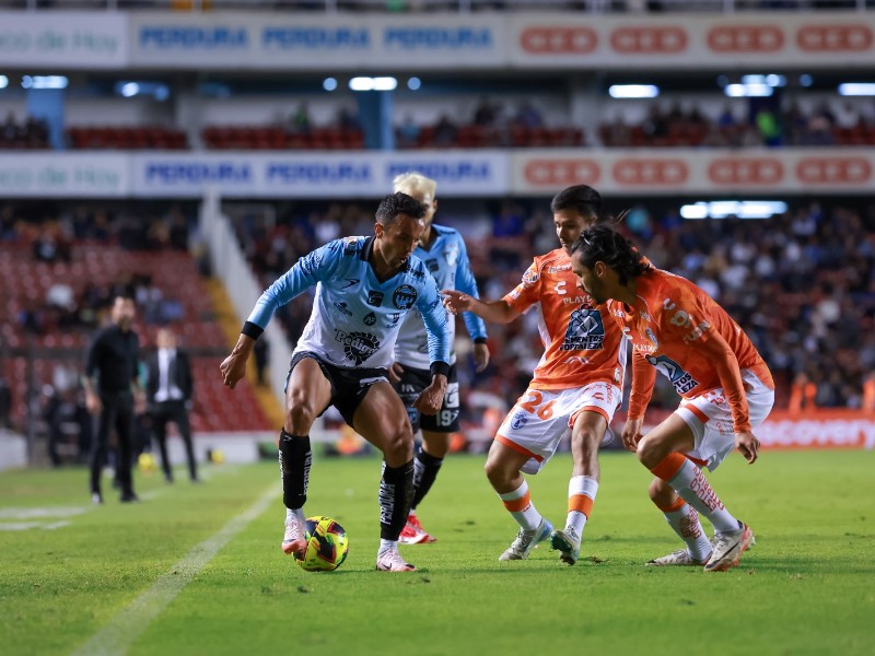 Querétaro cae ante Pachuca en la Jornada 4