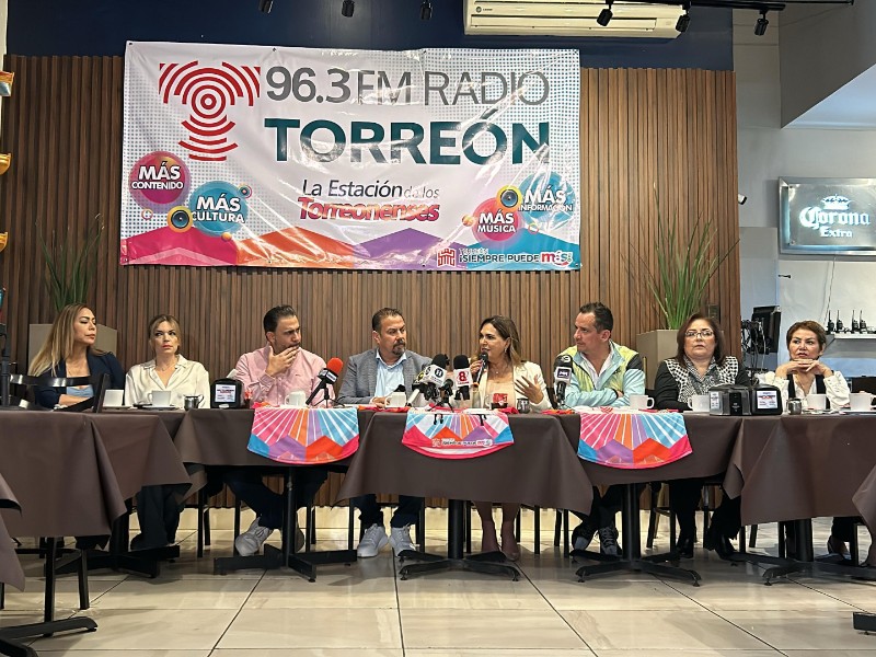 Radio Torreón premia el talento estudiantil con becas académicas