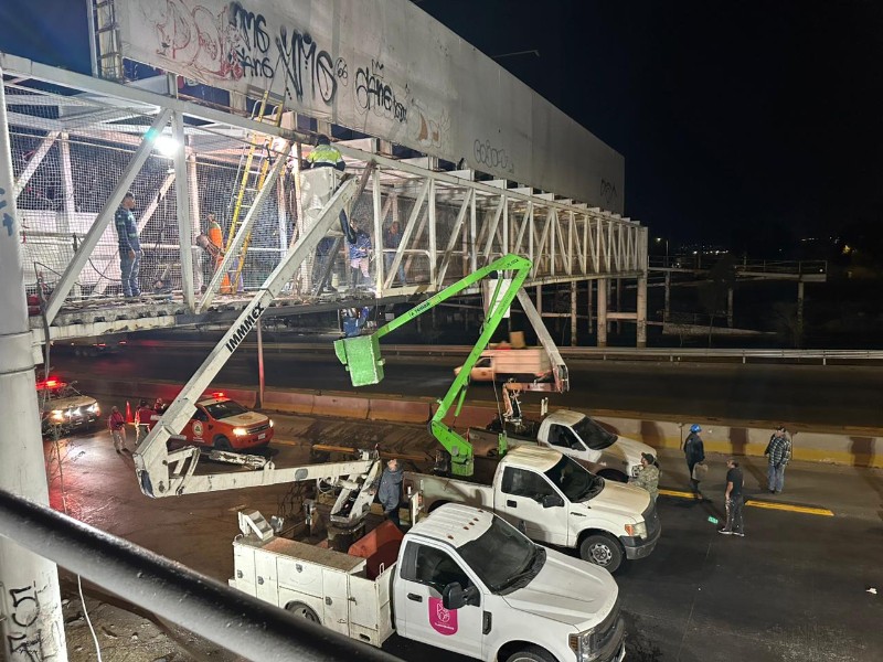 Reabren circulación tras obra del puente de Periférico y Colón.