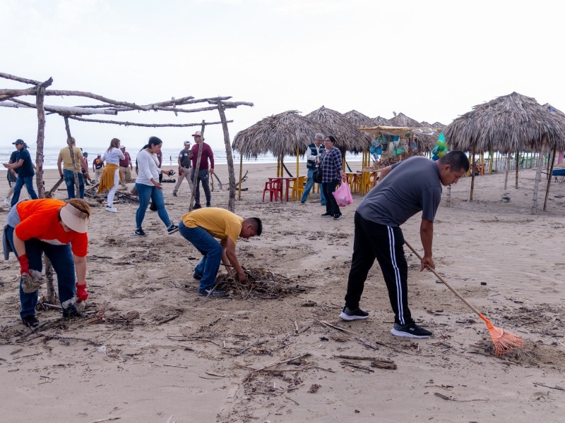 Realizan limpieza de playas en Tuxpan