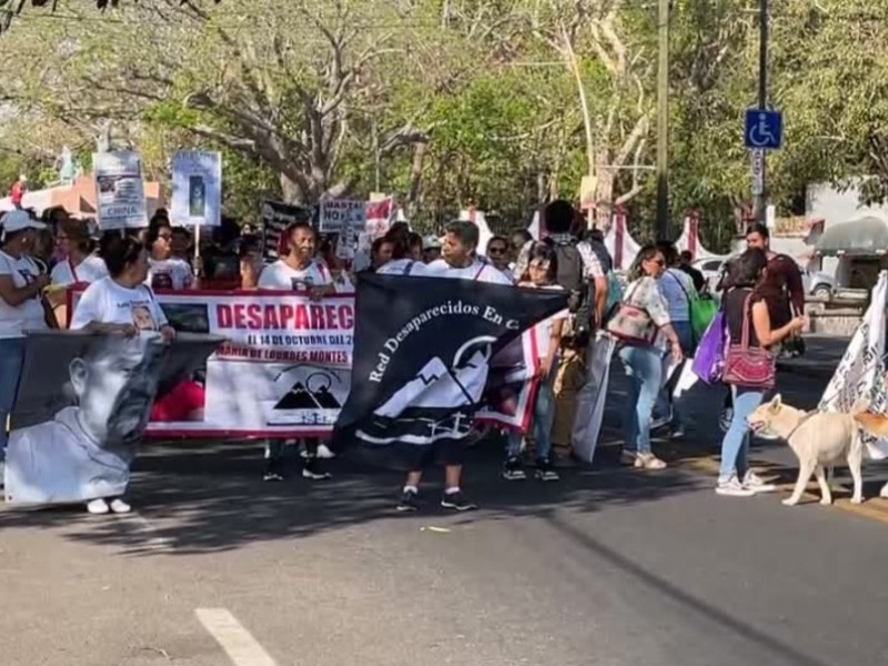 Realizan manifestación pacífica Luto Nacional ¡Teuchitlán Nunca Más!