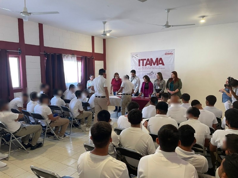Reciben jóvenes del Itama capacitación para el trabajo