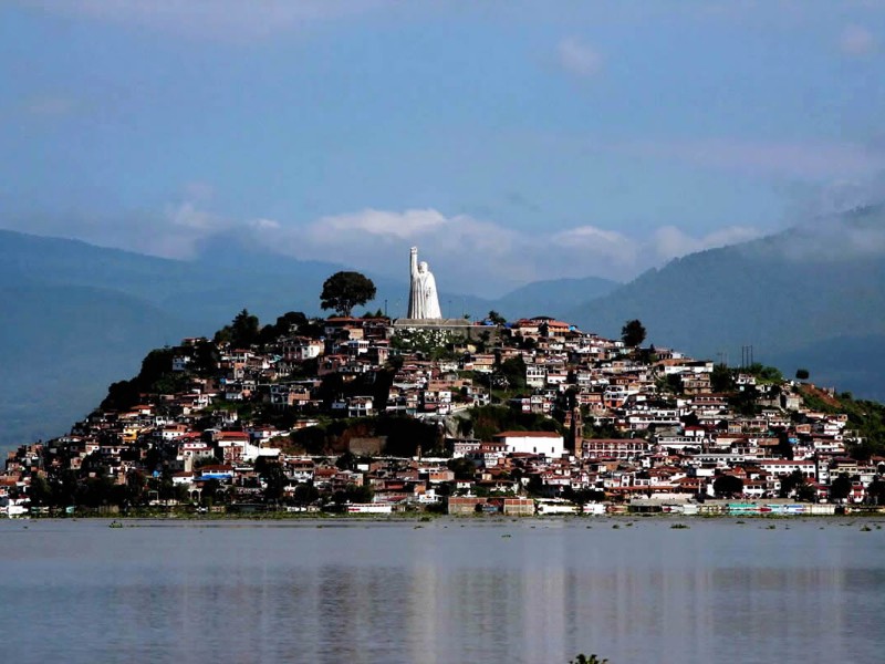 Región Pátzcuaro planea recuperar Lago en conjunto con Sheinbaum