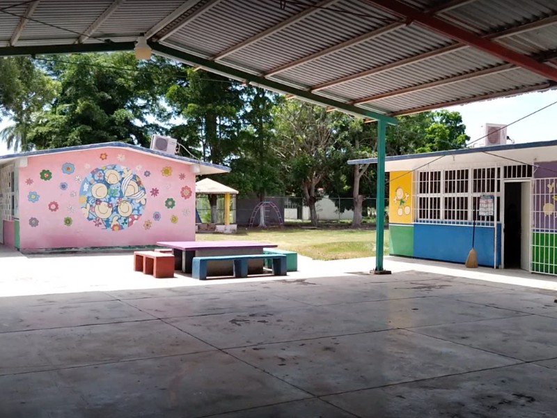 Reporta SEPyC dos escuelas sin energía eléctrica en Guasave