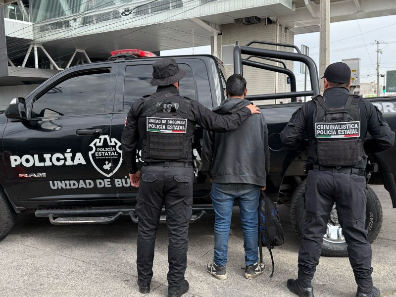 Rescatan a joven en la Nueva Central Camionera