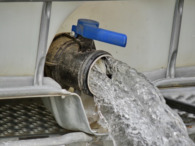SCJN avala reforma de 50 litros de agua; cuestionan aplicación
