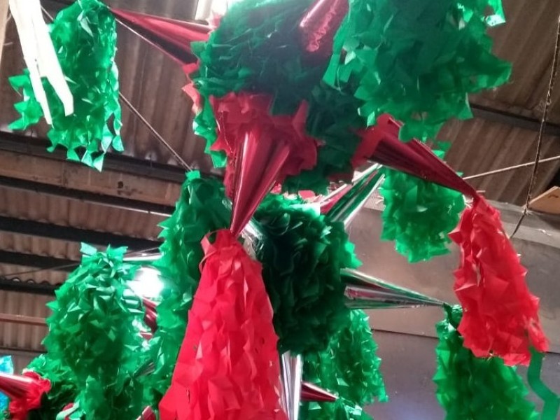 Se Abre Curso De Elaboración De Piñatas Navideñas Meganoticias 5910