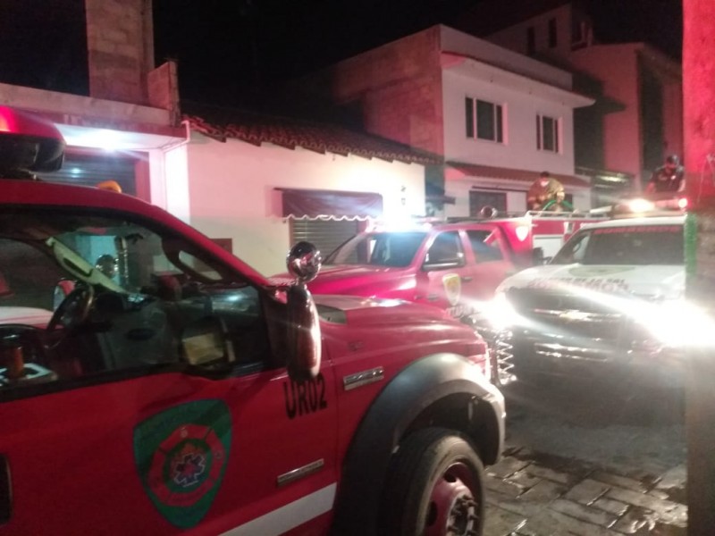 Se incendia vivienda en Ixtapan de la sal
