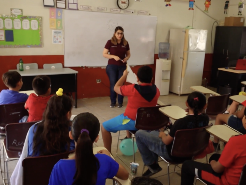 Superan maestras a maestros en Sonora