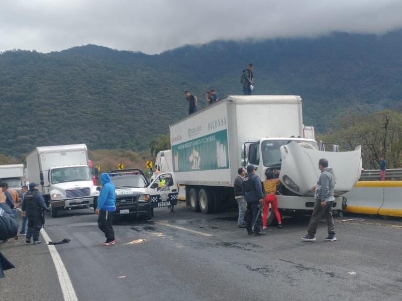 Supuesto camión de Diconsa con con migrantes; fue clonado