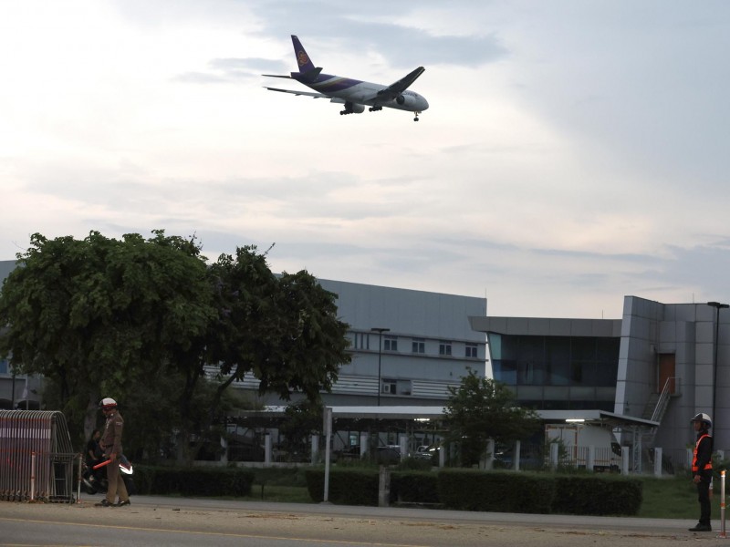 Turbulencia provoca un muerto en vuelo de Londres a Singapur