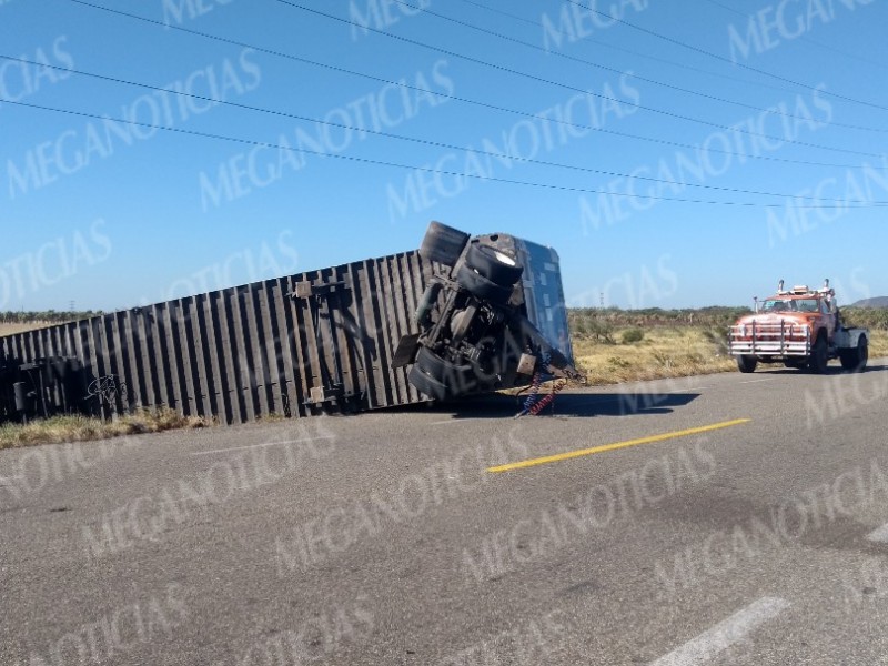 Volcadura De Tractocamion En La Carretera Panamericana Meganoticias